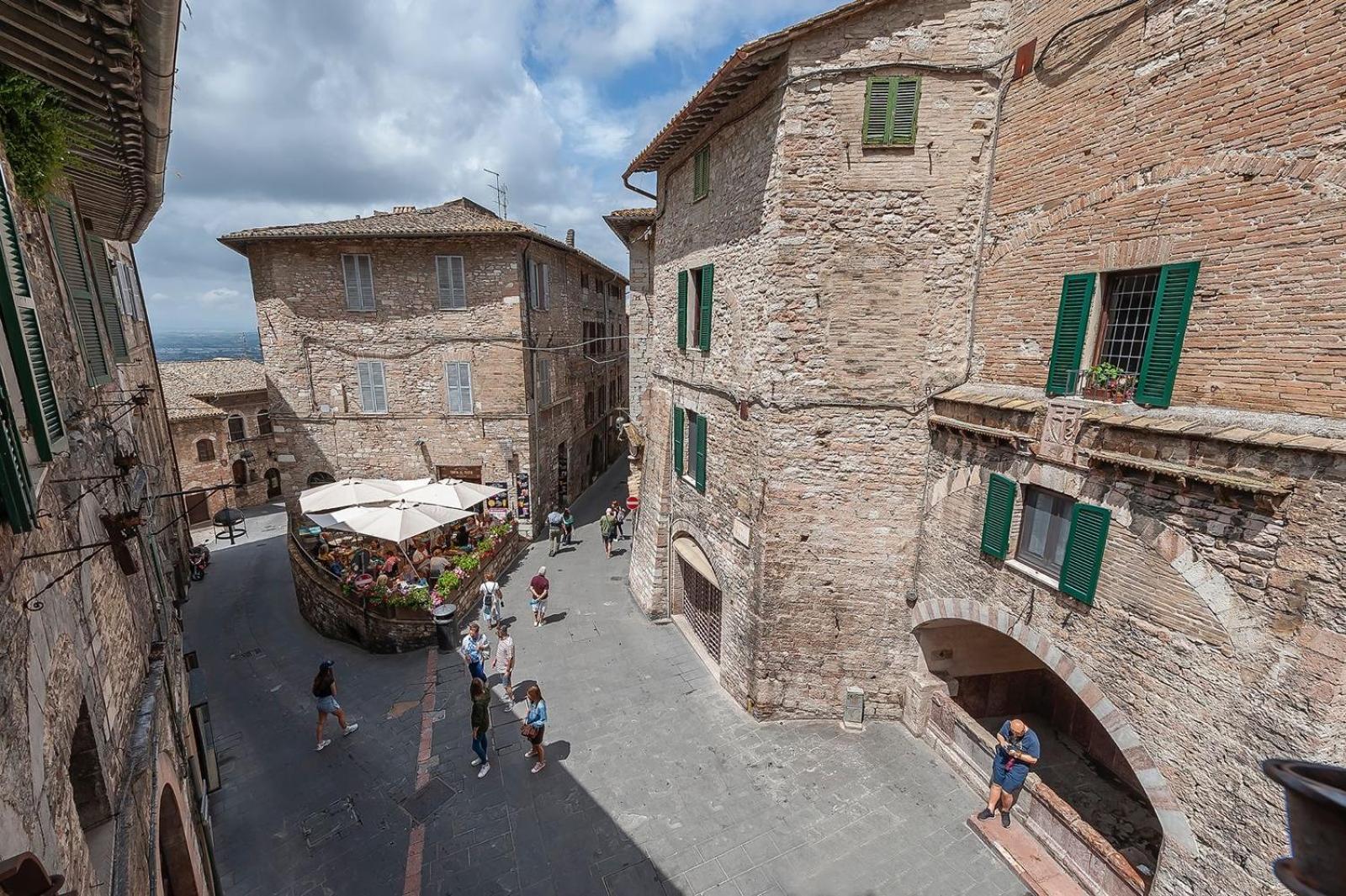 La Loggia Di Portica Residenza Storica Nel Centro Di Assisi Apartment Exterior photo